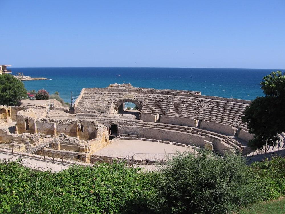 anfiteatro_romano_de_tarragona.jpg